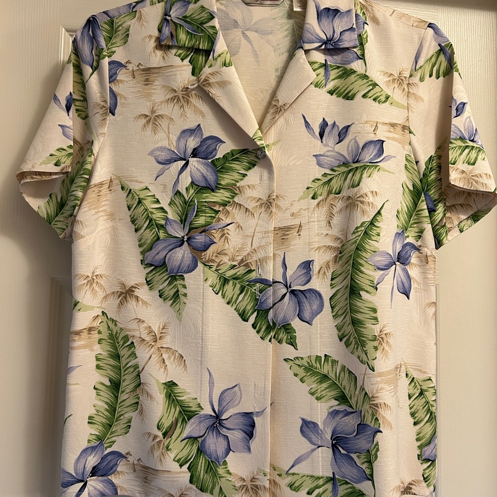 Tommy Bahama Green and Cream Silk Blouse
